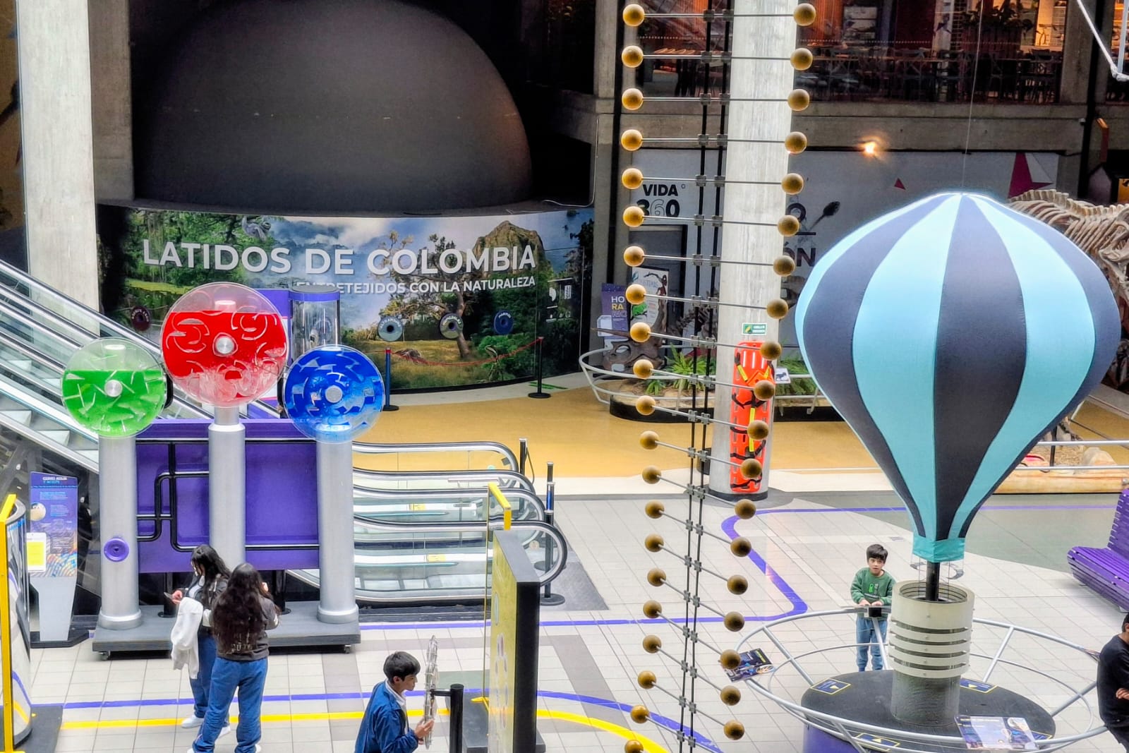 Maloka y la Secretaría de Educación de Cundinamarca se unen para acercar experiencias de ciencia y tecnología a estudiantes del departamento 6 PHOTO 2026 05 21 09 13 46