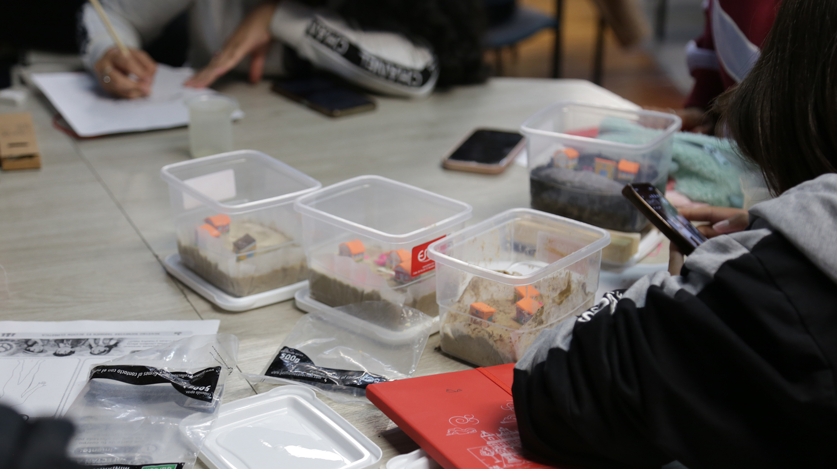 Jóvenes de Bogotá proponen soluciones para enfrentar los desafíos del agua y el cambio climático 3 IMG 3217 1